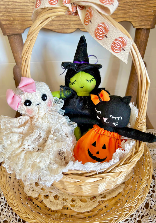 Handmade baby ghost ๐ป black cat ๐โโฌ and witch set๐ง