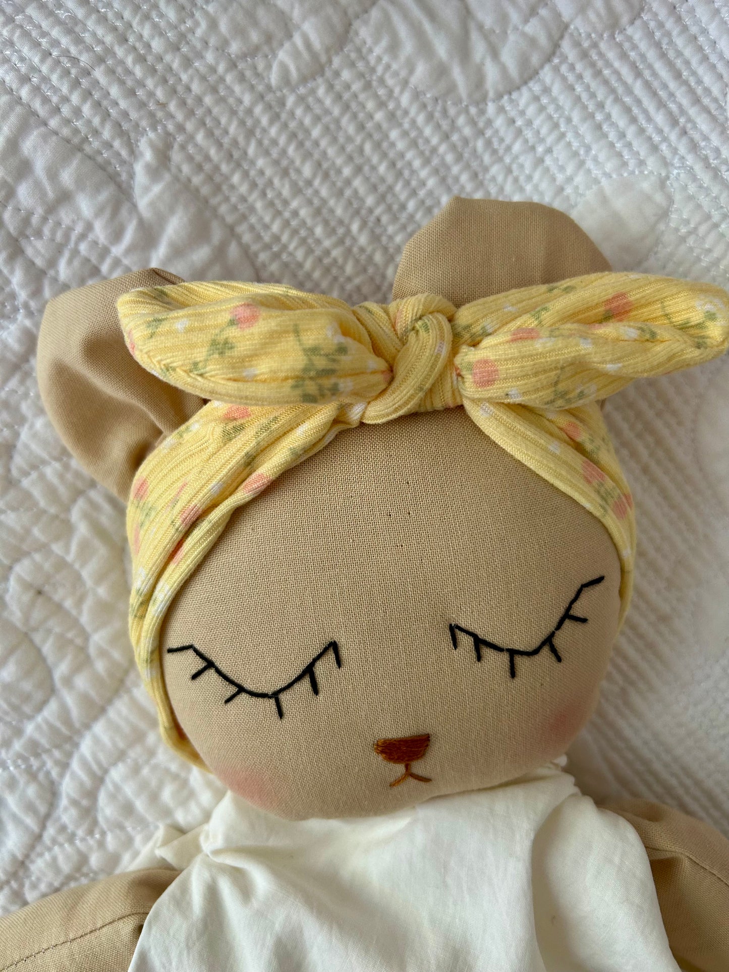 Handmade vintage pillowcase lovey 🌺